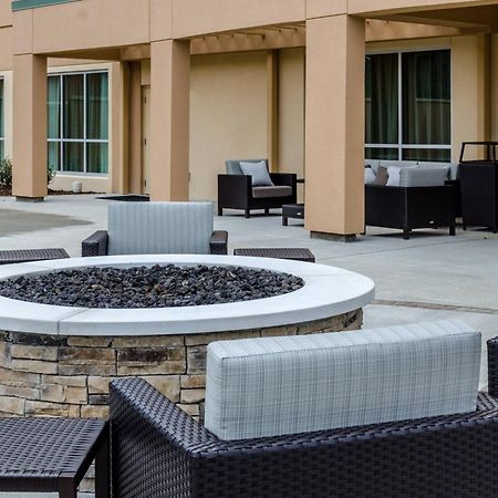 Courtyard By Marriott Somerset Bagian luar foto