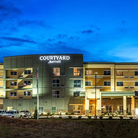 Courtyard By Marriott Somerset Bagian luar foto