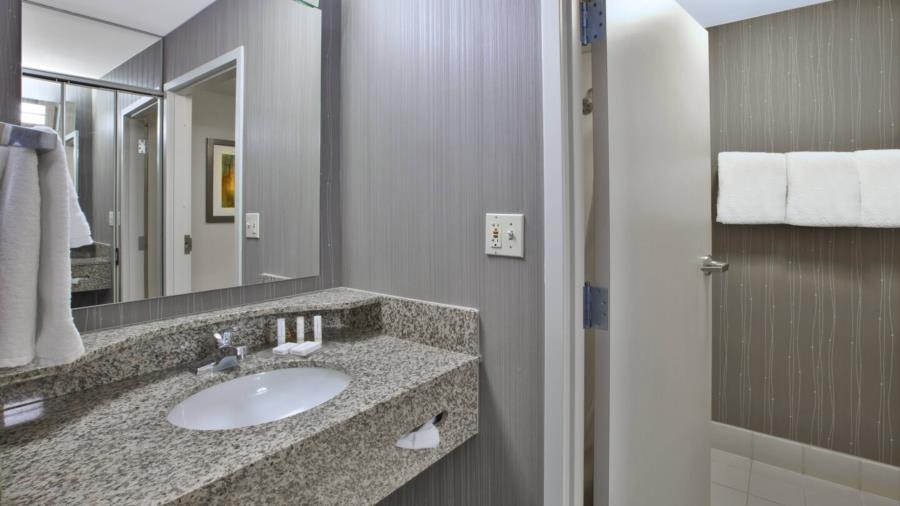 Courtyard By Marriott Somerset Bagian luar foto