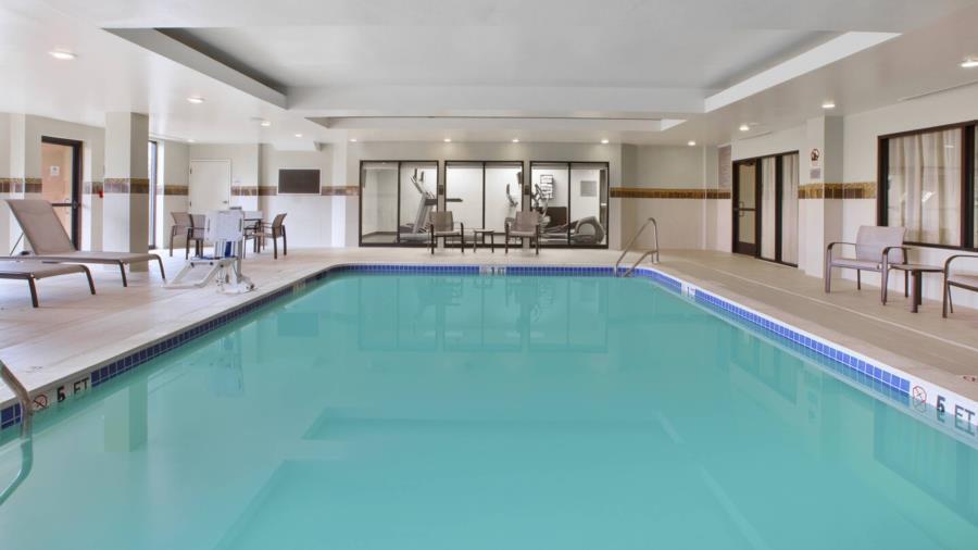 Courtyard By Marriott Somerset Bagian luar foto