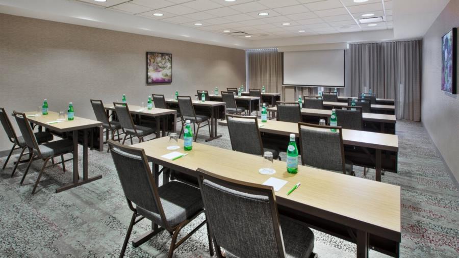 Courtyard By Marriott Somerset Bagian luar foto